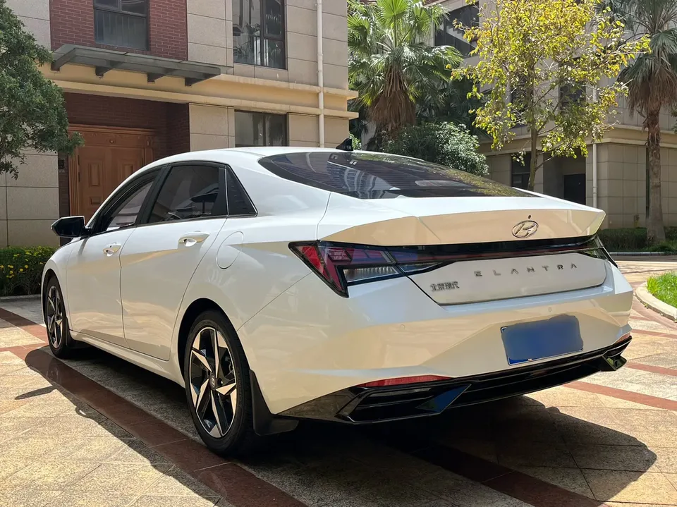 Hyundai Elantra Elantra 2022 1.5L CVT LUX Premium Edition 2022 — thumbnail 2