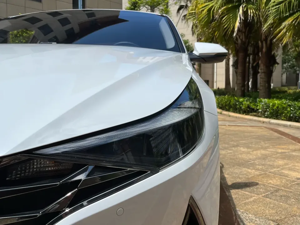 Hyundai Elantra Elantra 2022 1.5L CVT LUX Premium Edition 2022 — thumbnail 3