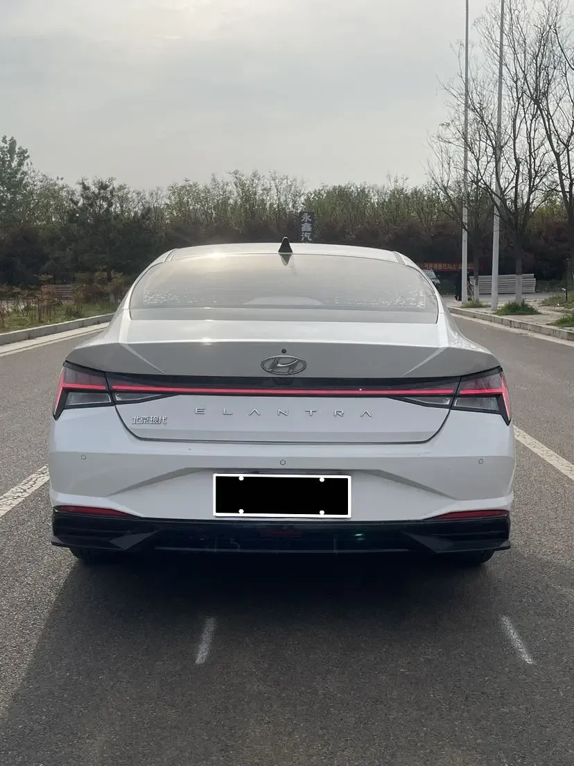 Hyundai Elantra Elantra 2021 Elantra 2021 1.5L CVT LUX Premium Edition 2022 — thumbnail 2