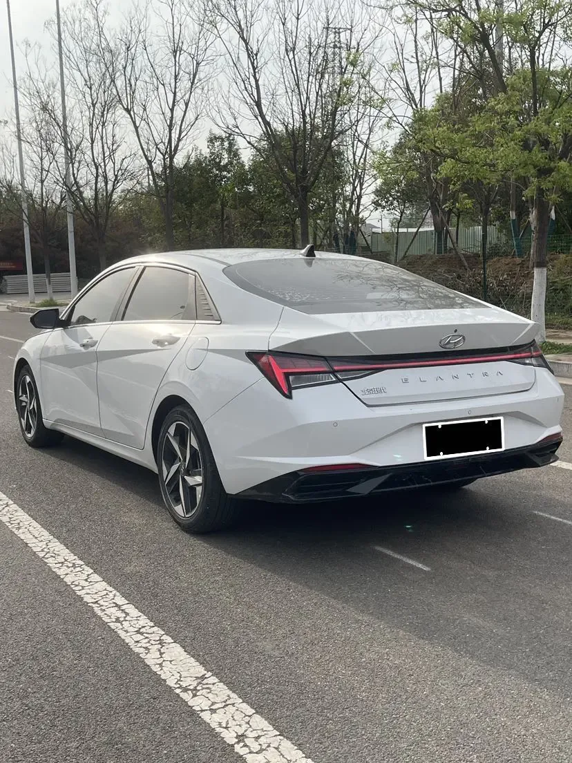 Hyundai Elantra Elantra 2021 Elantra 2021 1.5L CVT LUX Premium Edition 2022 — thumbnail 4