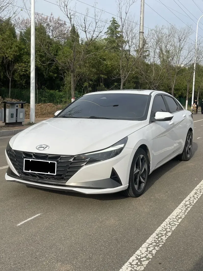 Hyundai Elantra Elantra 2021 Elantra 2021 1.5L CVT LUX Premium Edition 2022 — photo 1, buy with delivery to Moscow