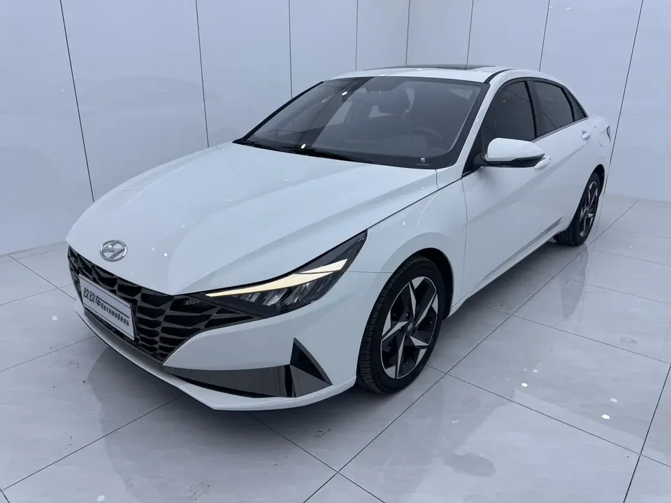 Hyundai Elantra Elantra 2022 1.5L CVT LUX Premium Edition 2024 — photo 1, buy with delivery to Moscow
