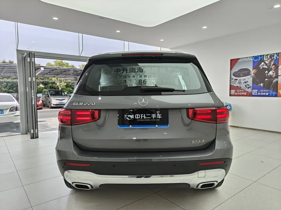 Mercedes-Benz GLB-Class GLB 200 Dynamic 2025 — миниатюра 2