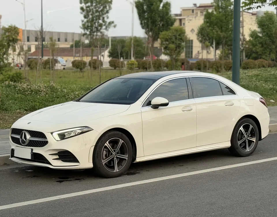 Mercedes-Benz Mercedes Benz A Class 2022