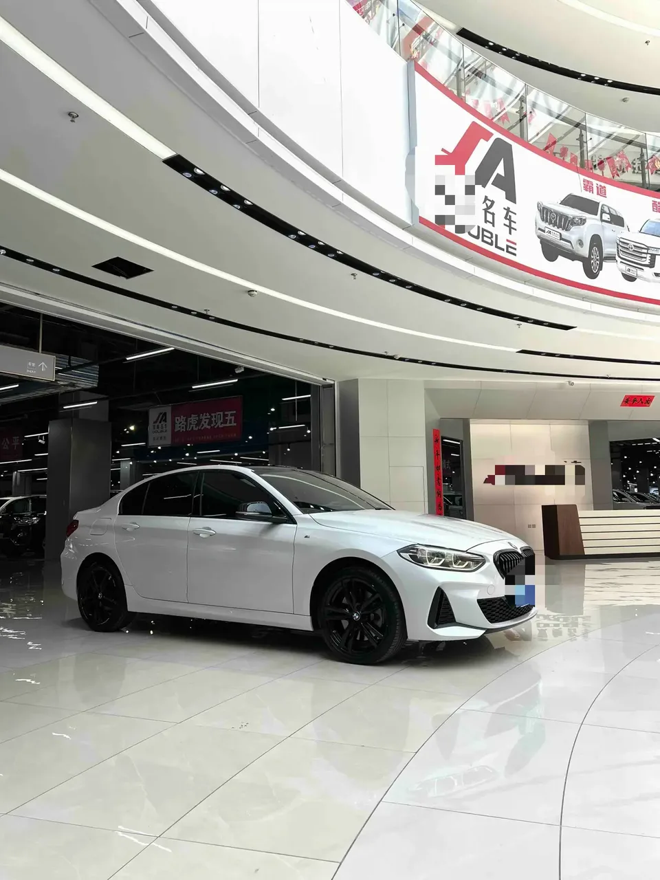 BMW 1 Series BMW 1 Series 2021 125i M Sport Night Edition 2022 — миниатюра 2