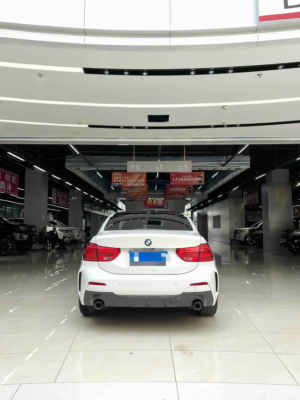 BMW 1 Series BMW 1 Series 2021 125i M Sport Night Edition 2022 — миниатюра 4