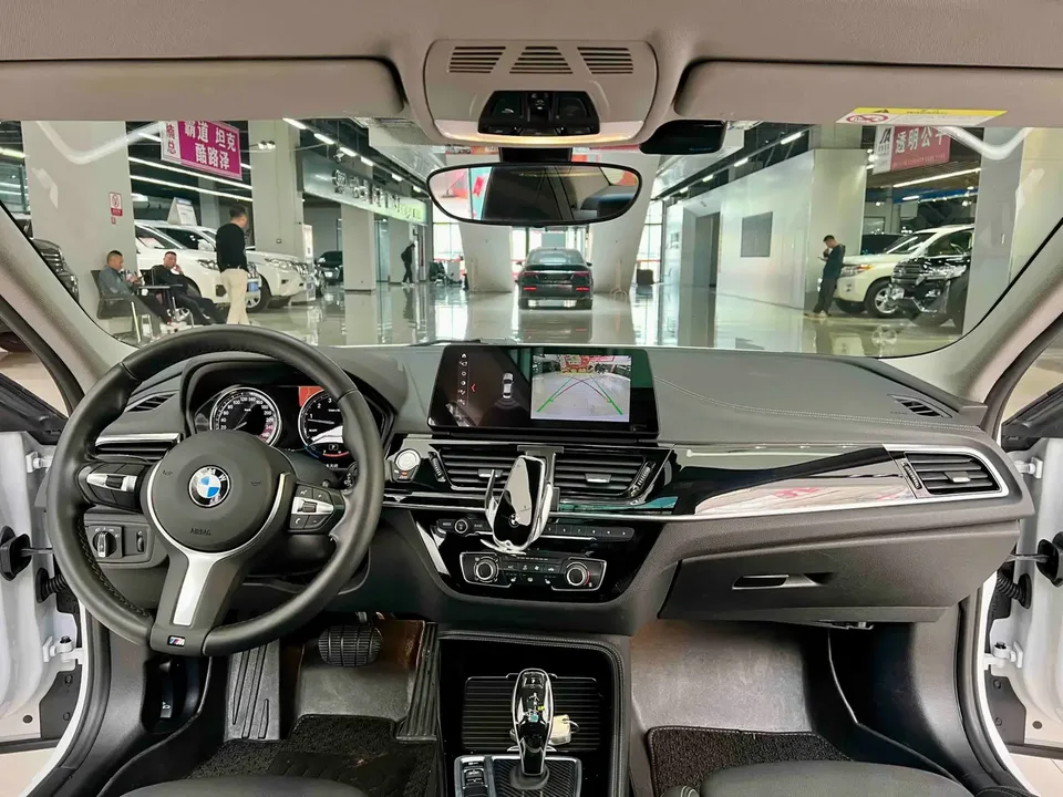 BMW 1 Series BMW 1 Series 2021 125i M Sport Night Edition 2022 — миниатюра 5