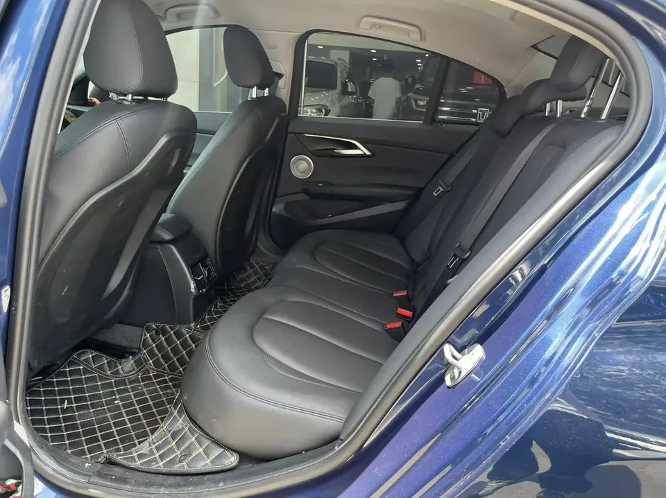 BMW 1 Series 1 Series 2021 facelift 120i M Sport 2022 — thumbnail 3