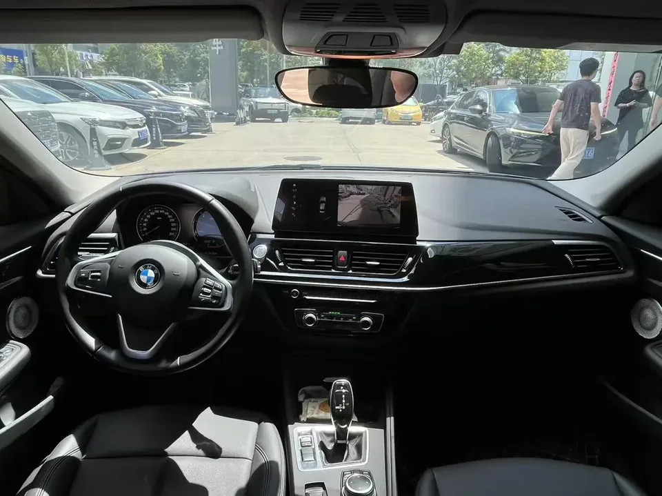 BMW 1 Series 1 Series 2021 facelift 120i M Sport 2022 — thumbnail 4