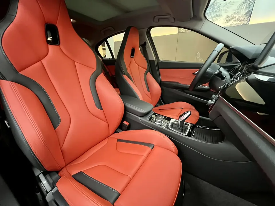 BMW 1 Series facelift 120i M Sport Night Edition 2022 — миниатюра 4