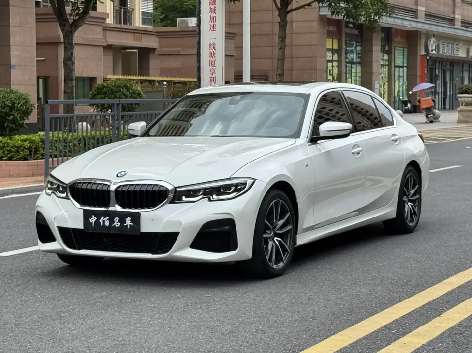 BMW 3 Series 2022