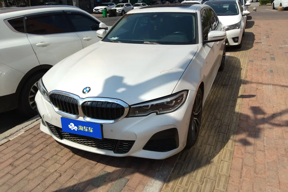 BMW 3 Series 2022