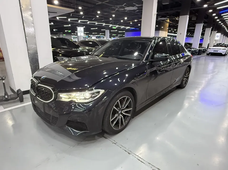 BMW 3 Series 2022