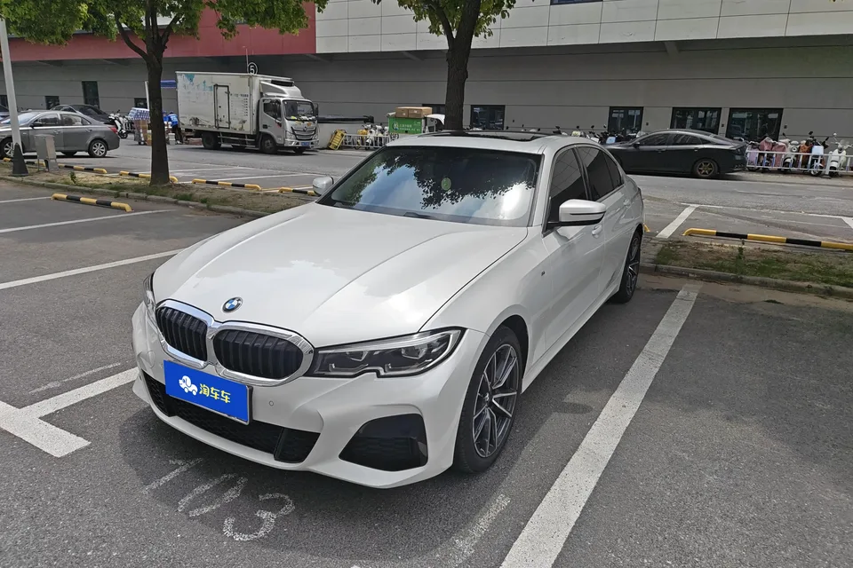 BMW 3 Series 2022