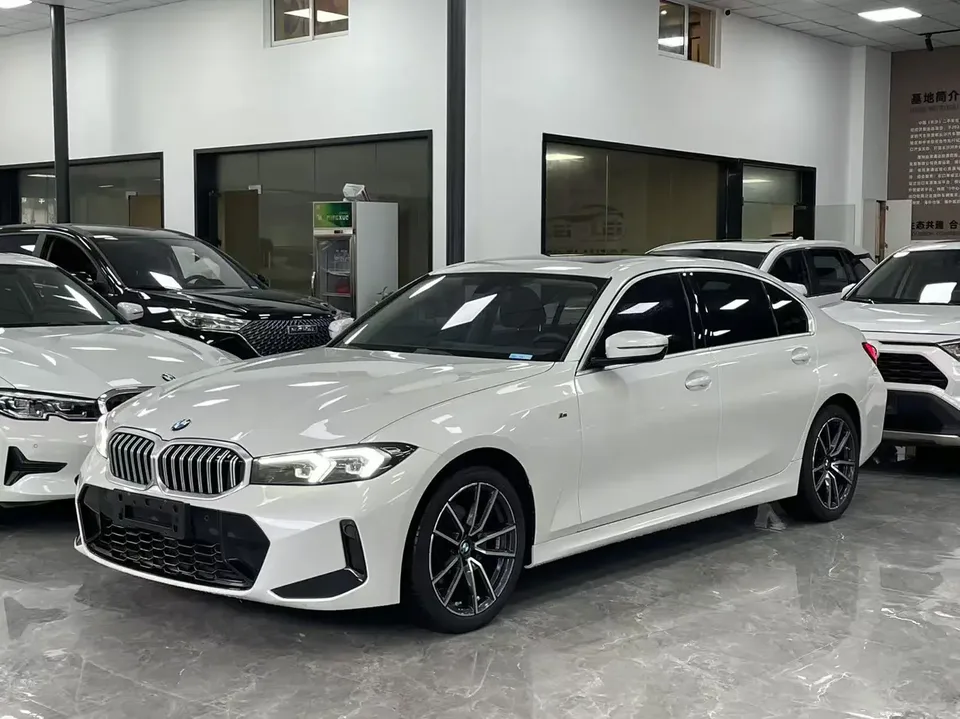 BMW 3 Series 2023