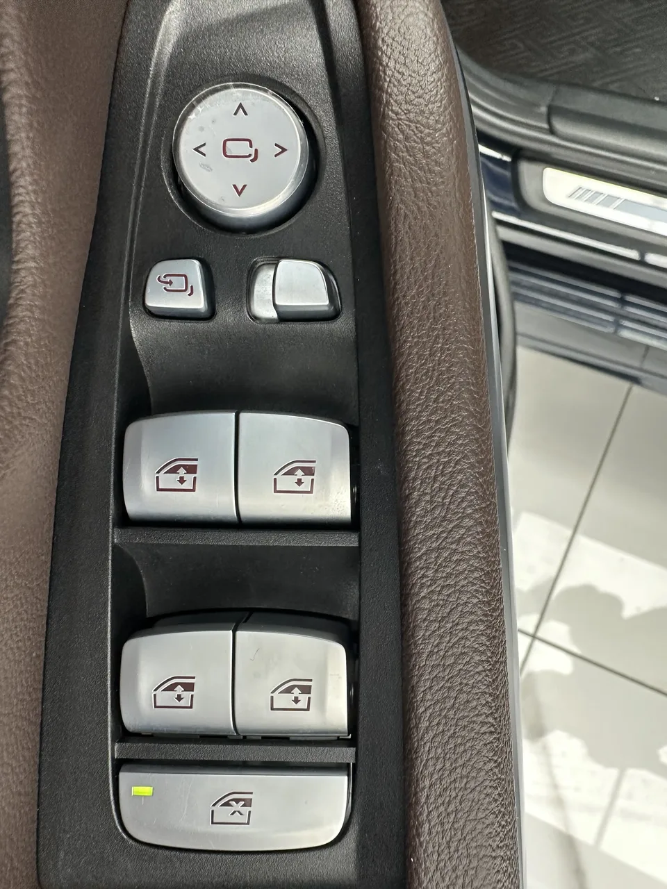 BMW 3 Series BMW 3 Series 2023 320Li M Sport Package 2023 — миниатюра 3