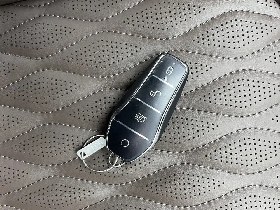 BYD Han DM Chinese DM 2022 DM-i 121KM Premium 2022 — миниатюра 2