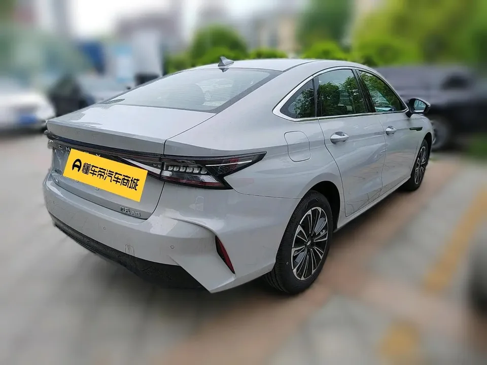 Chery Fengyun A8 Fengyun A8 2025 70km Standard Model 2026 — thumbnail 4