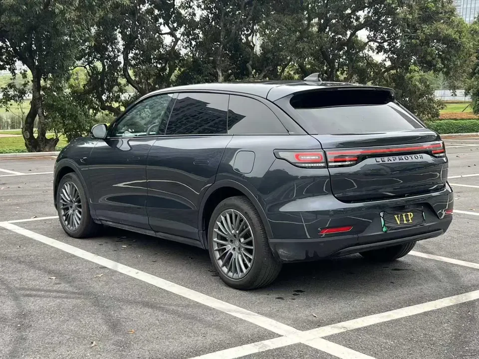 Leapmotor Zero running C11 Extended Range 200 Comfort Edition 2023 — миниатюра 4