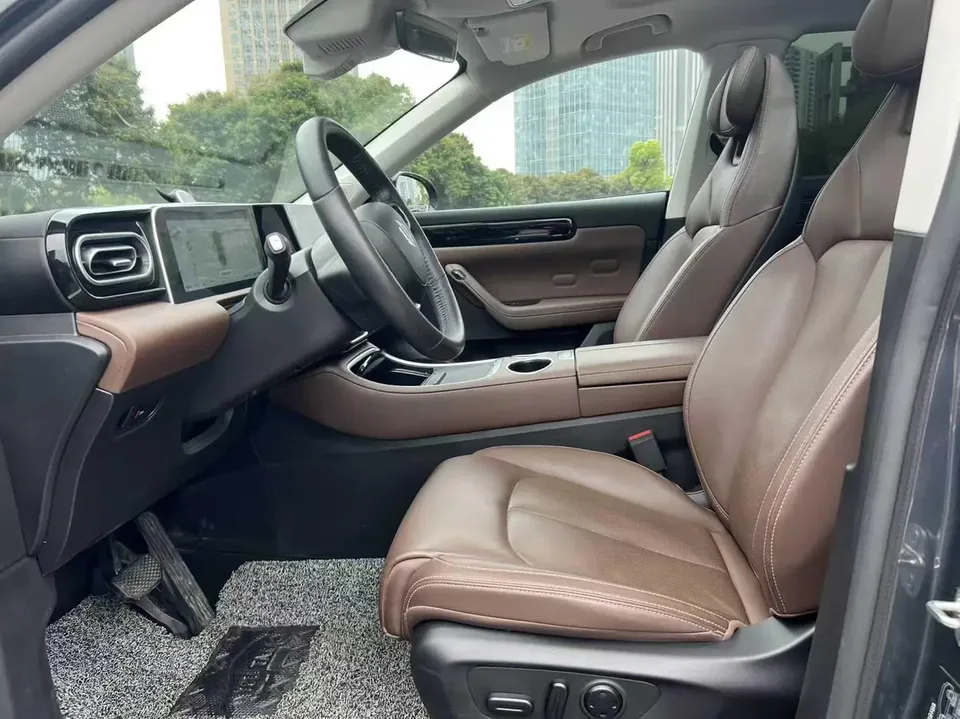 Leapmotor Zero running C11 Extended Range 200 Comfort Edition 2023 — миниатюра 5
