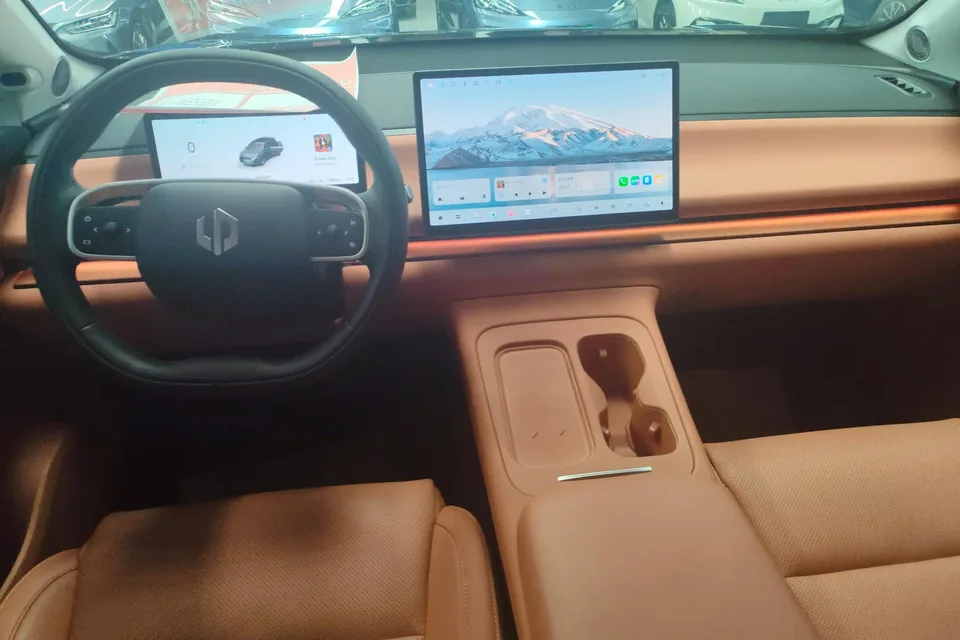 Leapmotor C16 Extended Range 200 Premium Edition 2025 — миниатюра 5