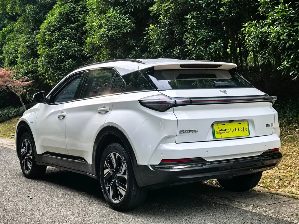 Hozon Neta U NezhaU 2021 Pro 400 Premium Driving Edition 2023 — thumbnail 2