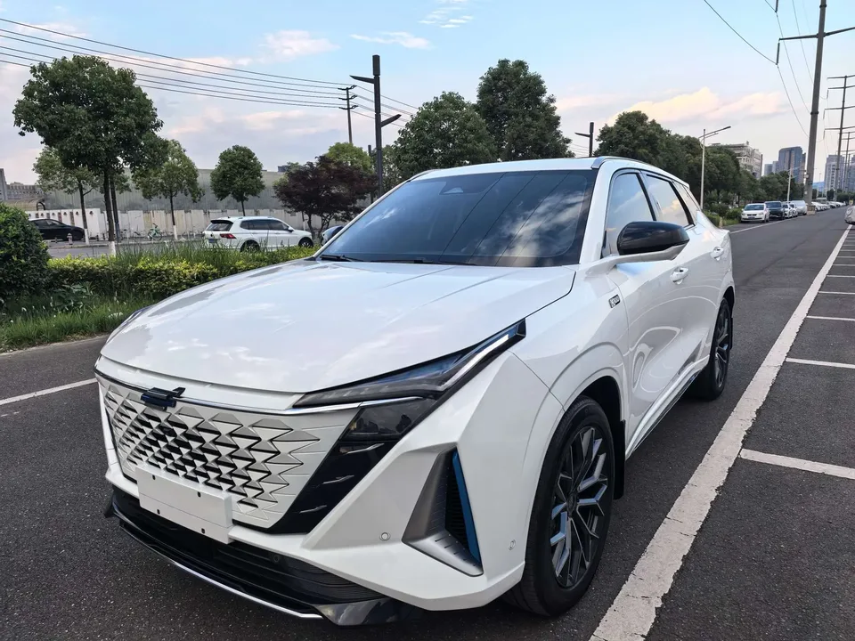 Oshan Changan Auchan Z6 iDD new energy 2025