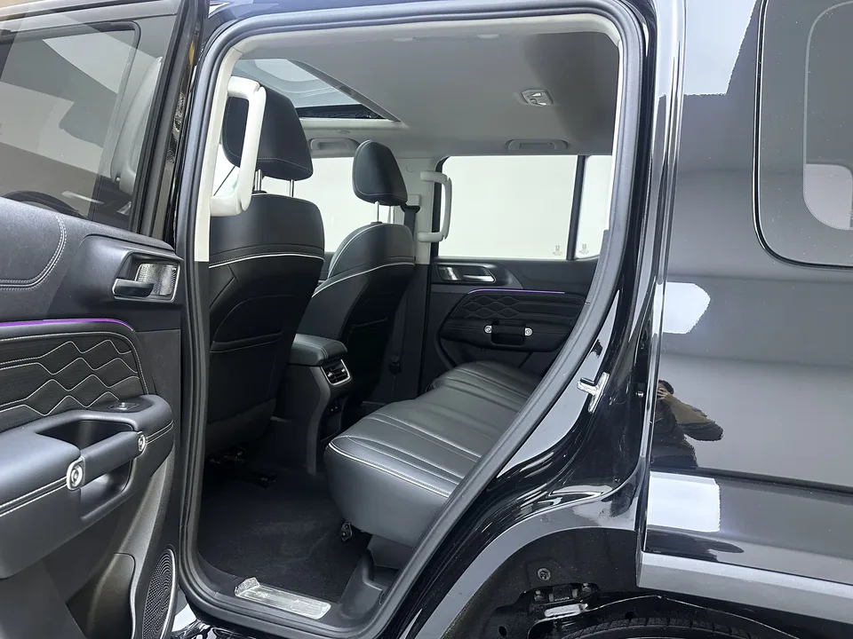 Tank 300 Tank 300 2021 City Edition 2.0T is very stylish 2022 — thumbnail 5