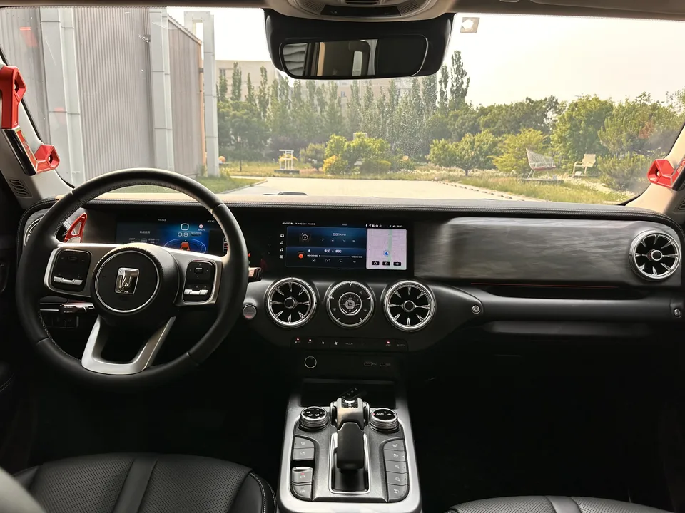 Tank 300 Tank 300 2023 City Edition 2.0T is very stylish 2023 — миниатюра 3