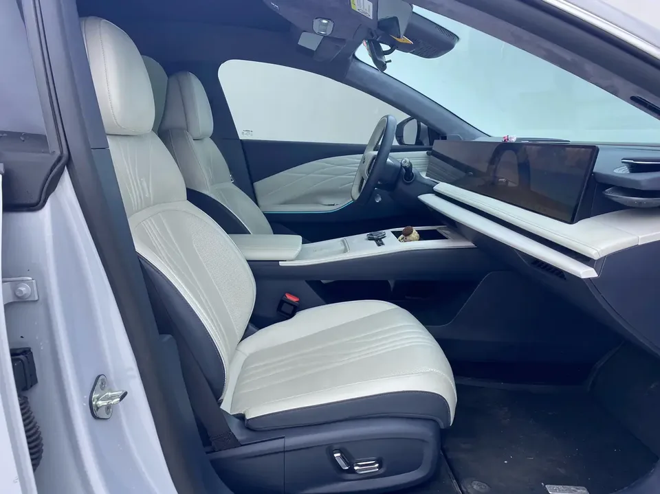 Geely Galaxy E8 665km Starship Voyage Edition 2024 — миниатюра 4