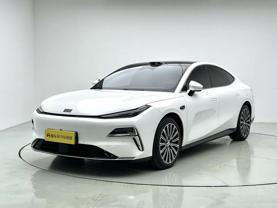 Geely Galaxy Star 8 PHEV 2025