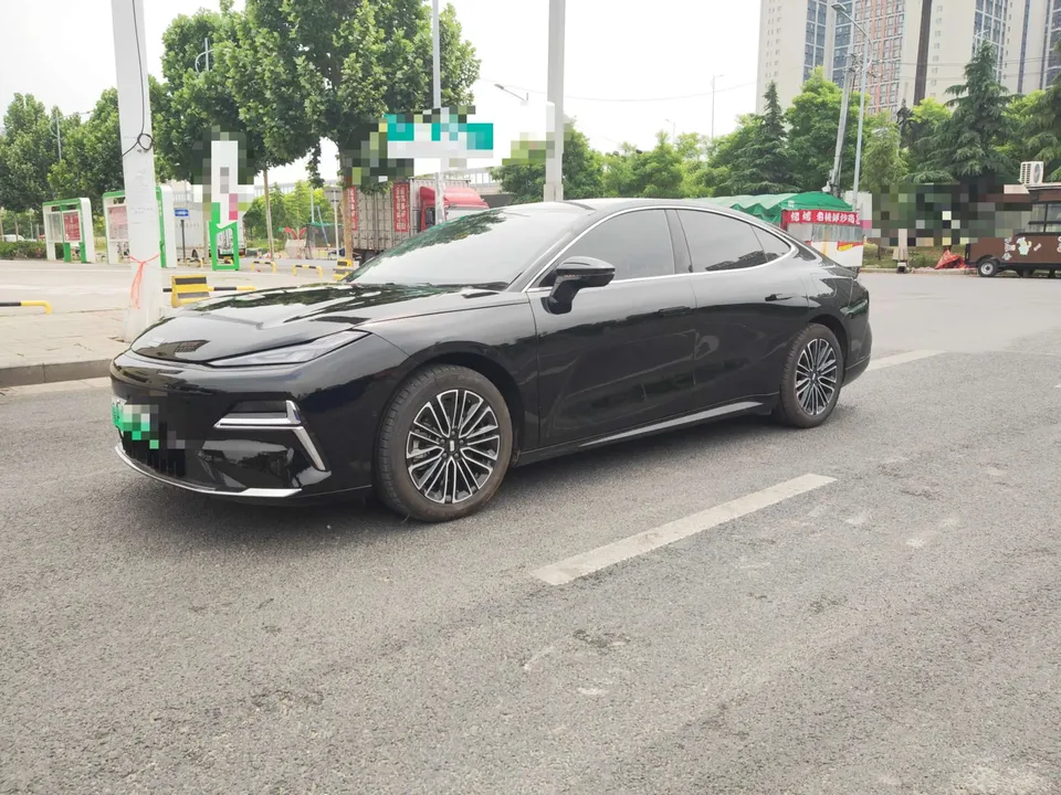 Geely Galaxy Star 8 PHEV 2025