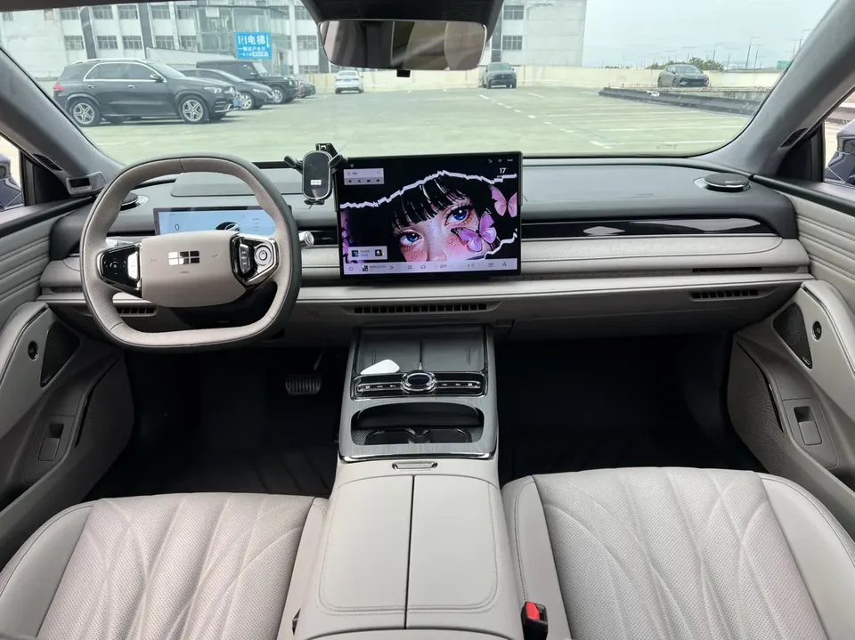 Geely Galaxy Star 8 PHEV 130km EM-P Starship Edition 2025 — миниатюра 3