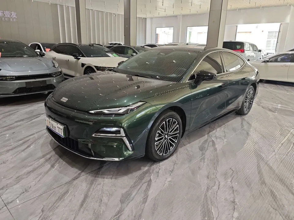 Geely Galaxy Star 8 PHEV 2025