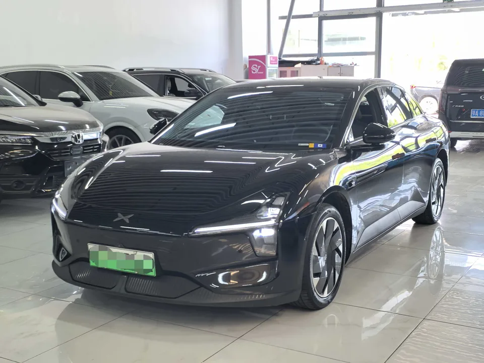 XPeng Xiaopeng MONA M03 2025