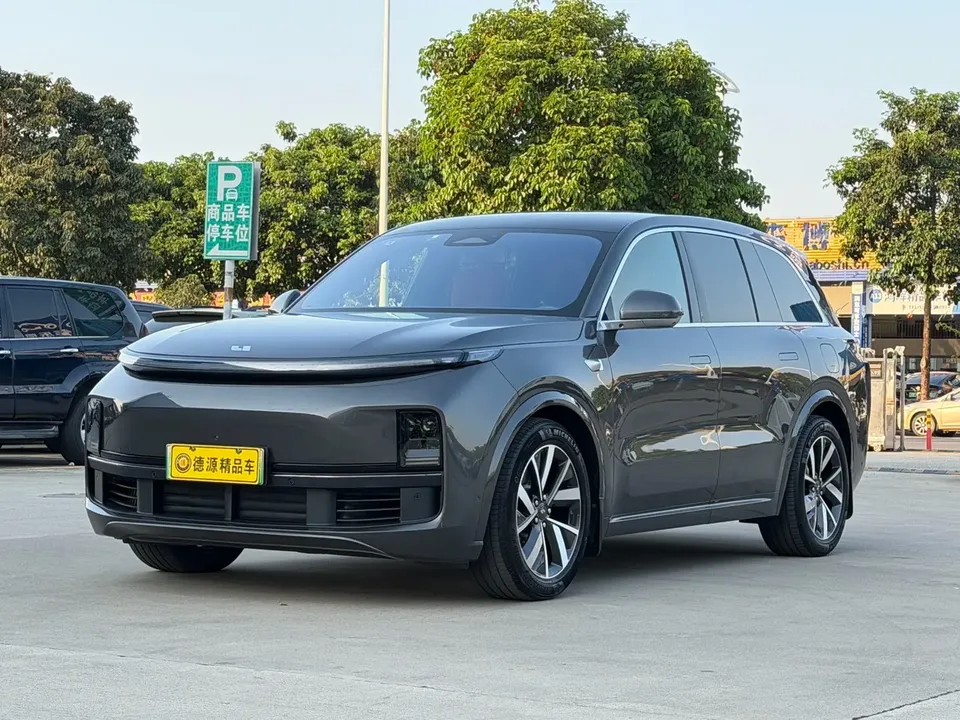 Li Xiang L8 Ideal L8 2023 Ideal L8 2023 Pro version 2024 — photo 1, buy with delivery to Moscow