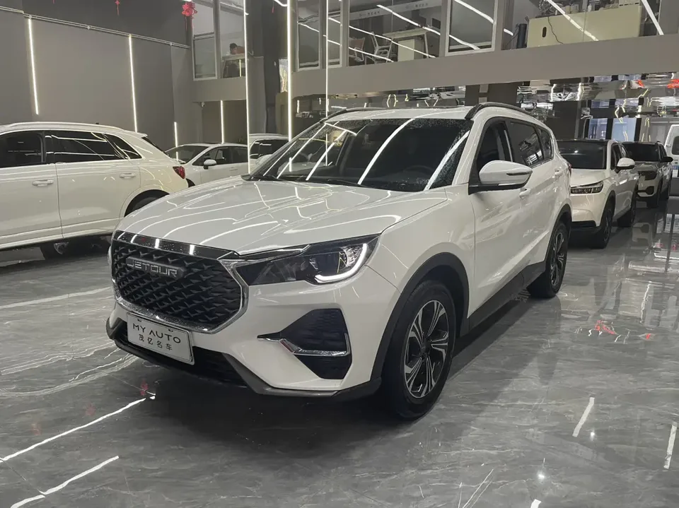 Jetour Jietu X70S Jietu X70S 2022 1.5T DCT Vitality Edition 2022 — photo 1, buy with delivery to Moscow