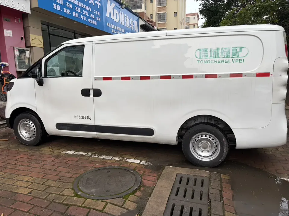 Datong Dana V1 Dana V1 2023 Short-axle low-top 42kWh 2023 — thumbnail 4