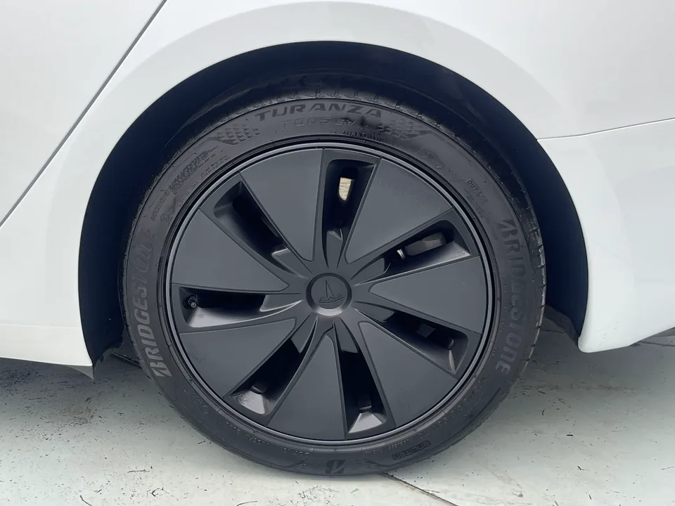 Tesla Model 3 Model 3 2025 rear-wheel drive version 2025 — photo 1, buy with delivery to Moscow
