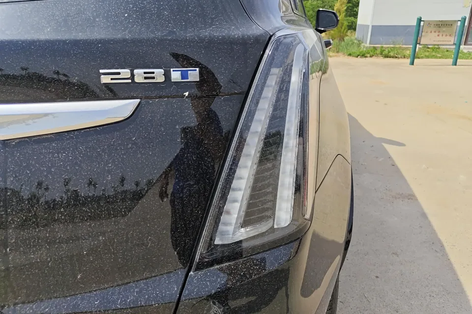 Cadillac XT5 Cadillac XT5 2024 2.0T 4WD Luxury Hummingbird Edition 2024 — миниатюра 3