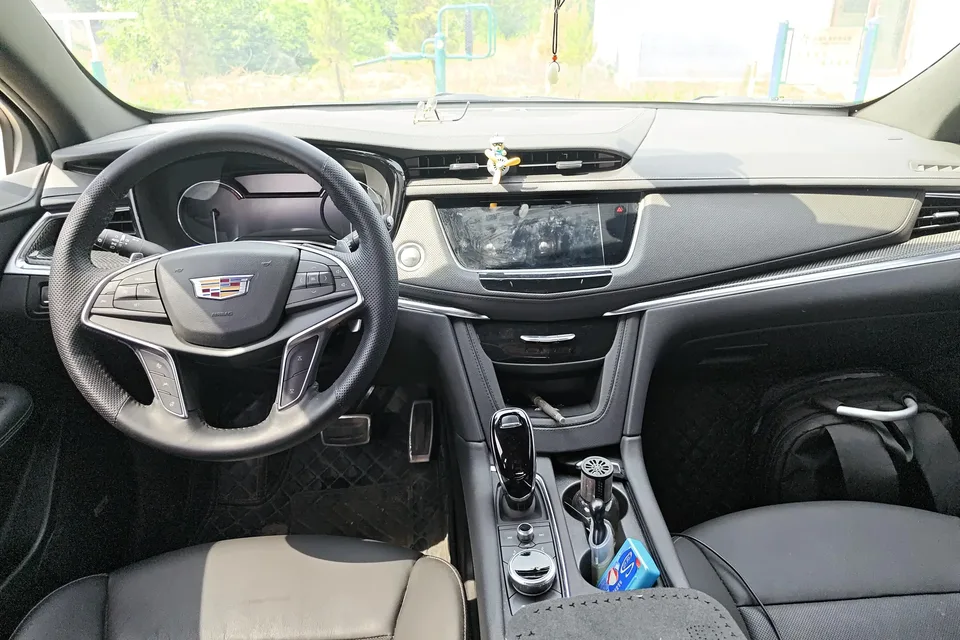 Cadillac XT5 Cadillac XT5 2024 2.0T 4WD Luxury Hummingbird Edition 2024 — миниатюра 4
