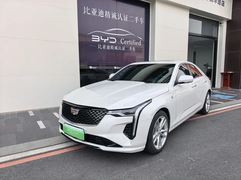 Cadillac CT4 2023