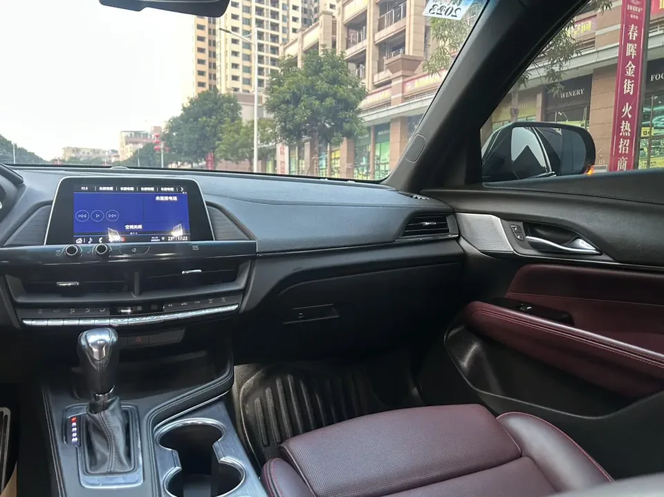 Cadillac CT4 Cadillac CT4 2022 28T Premium Model 2022 — миниатюра 3