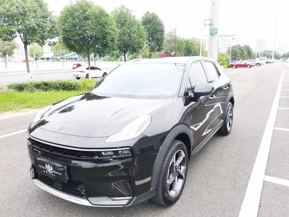 Lynk & Co 06 EM-P 2023