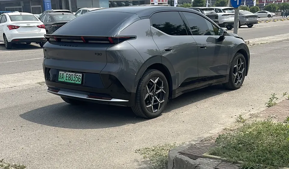 Lynk & Co Z20 Lynk & Co Z20 2025 530km RWD Pro 2025 — миниатюра 5