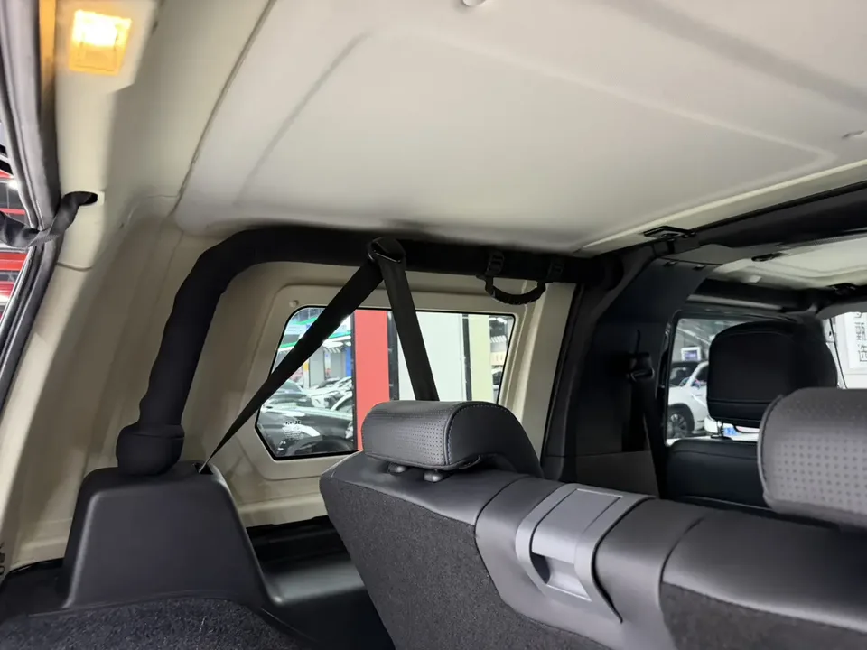 BAIC Beijing Off-road BJ40 2.0T Automatic Four-wheel Drive Tribute to 2020 Honor Edition 2024 — миниатюра 4