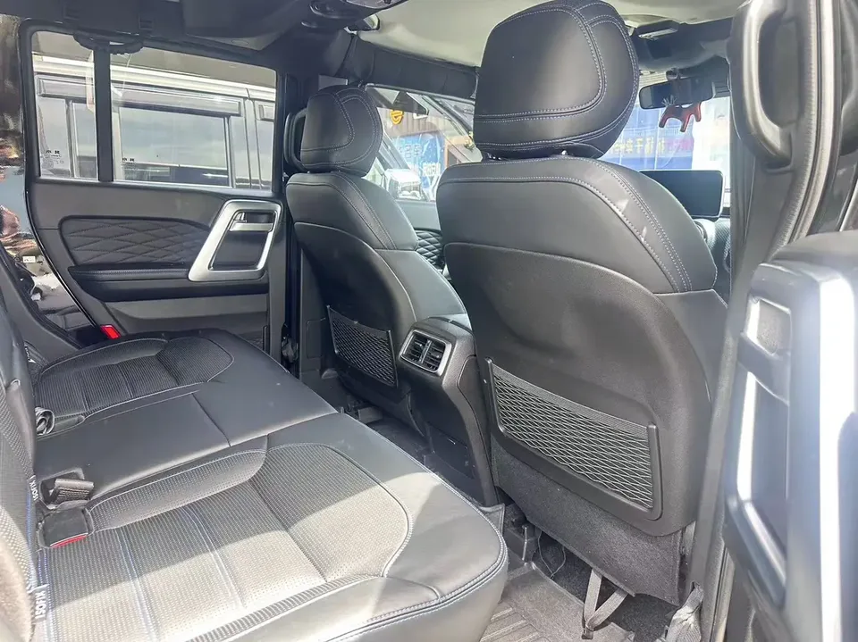 BAIC Beijing Off-road BJ40 2.0T Automatic 4WD Touring Tower Champion Edition 2022 — миниатюра 3