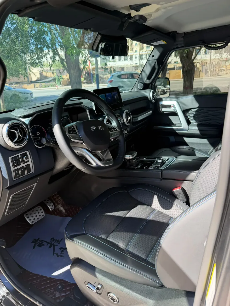 BAIC Beijing Off-road BJ40 Beijing Off-road BJ40 2023 2.0D Automatic 4WD Blade Hero Edition Knight Edition 2023 — миниатюра 5