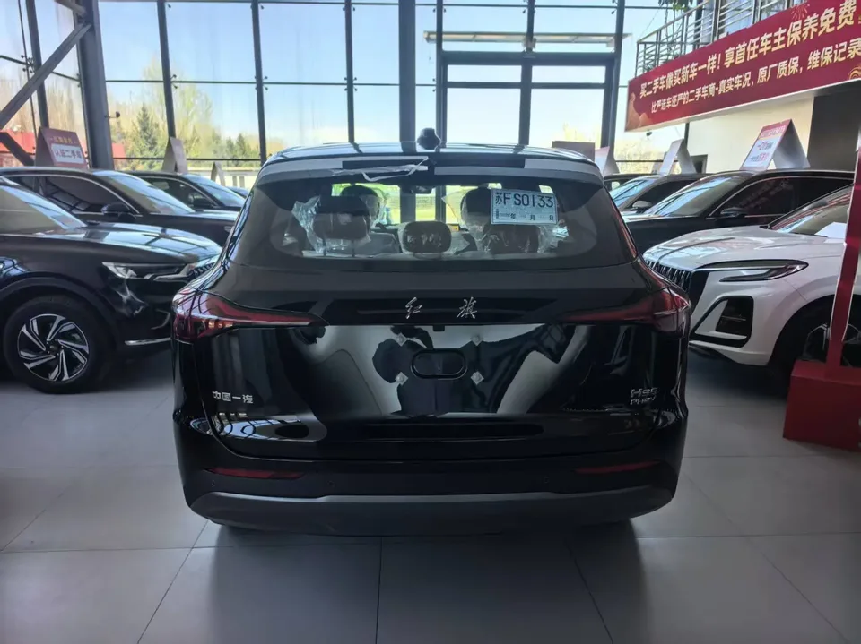 Hongqi HS6 PHEV Hongqi HS6 PHEV 2026 Model 240 Intelligent Hybrid 2026 — миниатюра 2