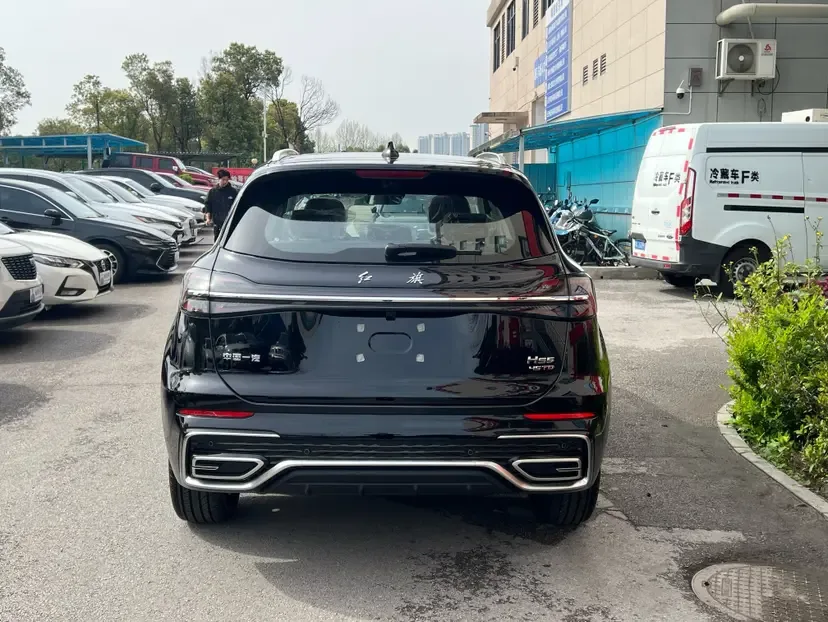 Hongqi HS5 Hongqi HS5 2025 2.0T Flag Enjoy Pro Edition 2026 — миниатюра 2